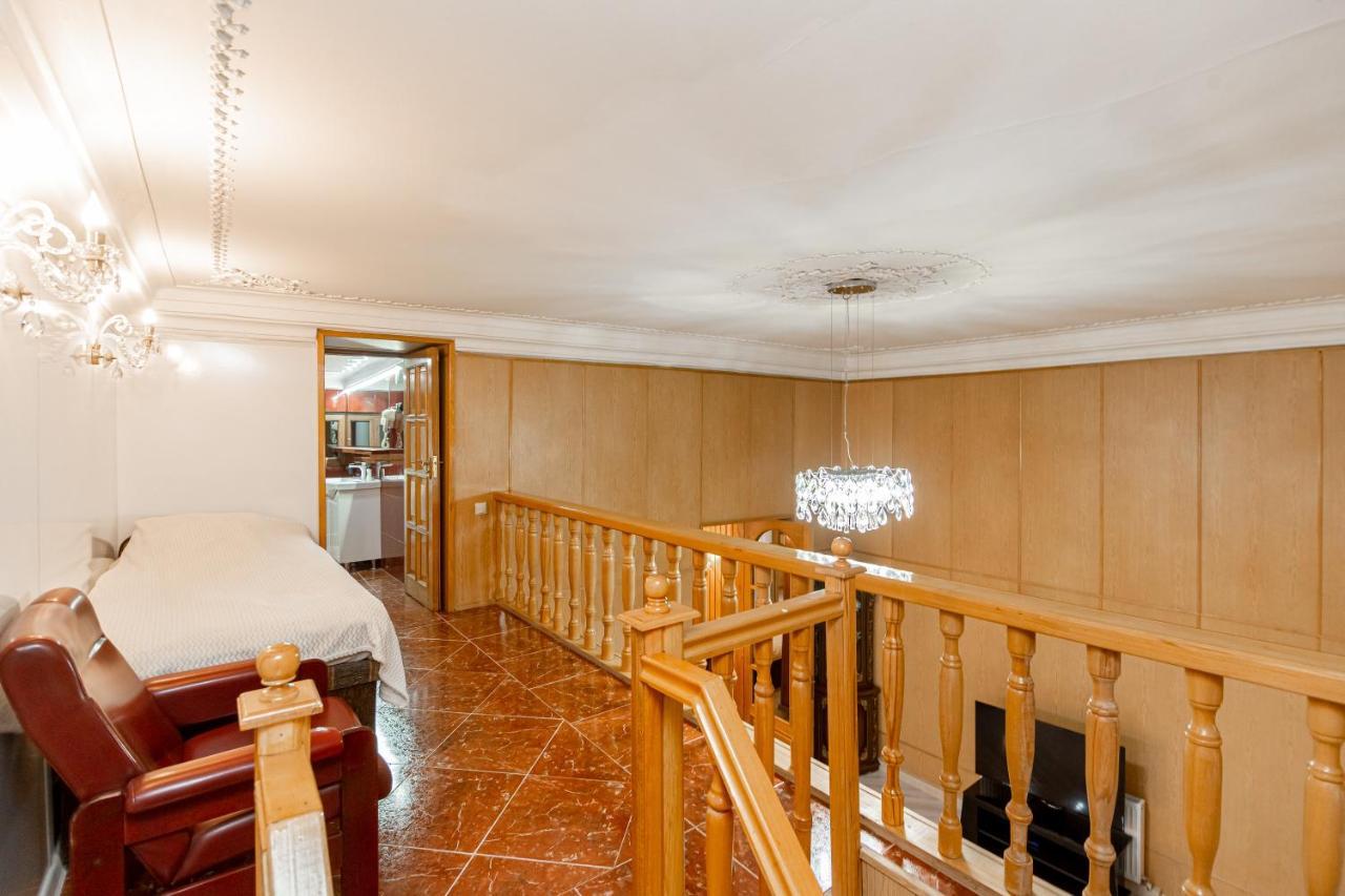 Rustaveli Downtown Aparthotel Tbilisi Esterno foto