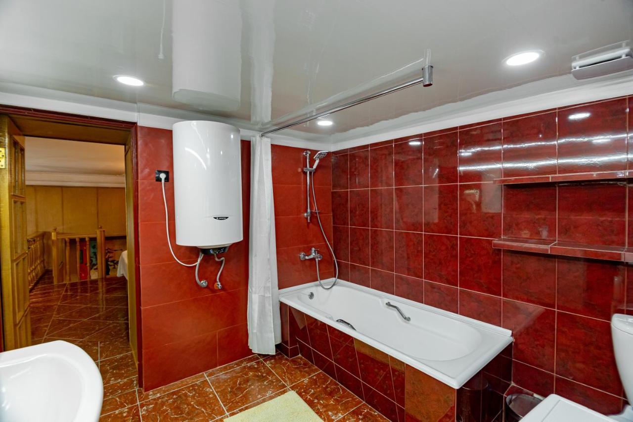 Rustaveli Downtown Aparthotel Tbilisi Esterno foto